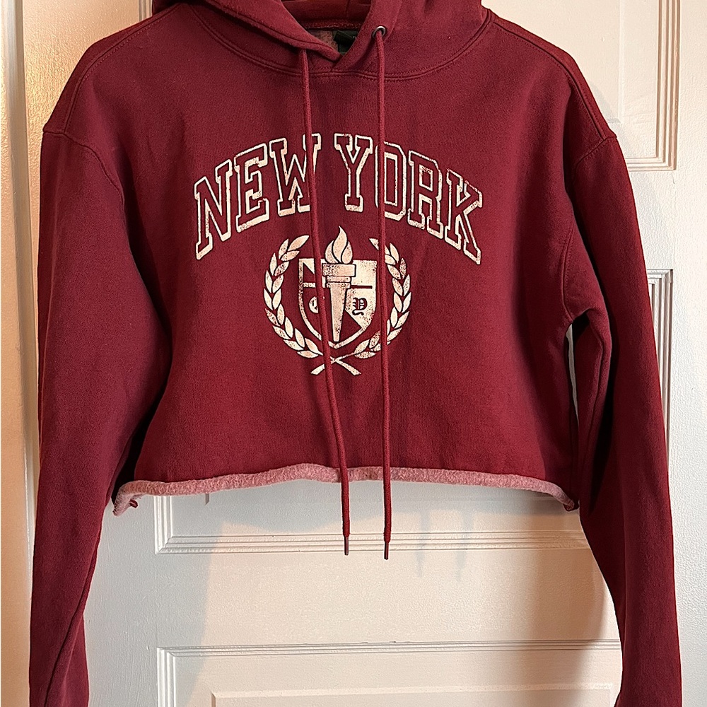 XS Cropped hoodie ‘New York’ Maroon color very soft inside